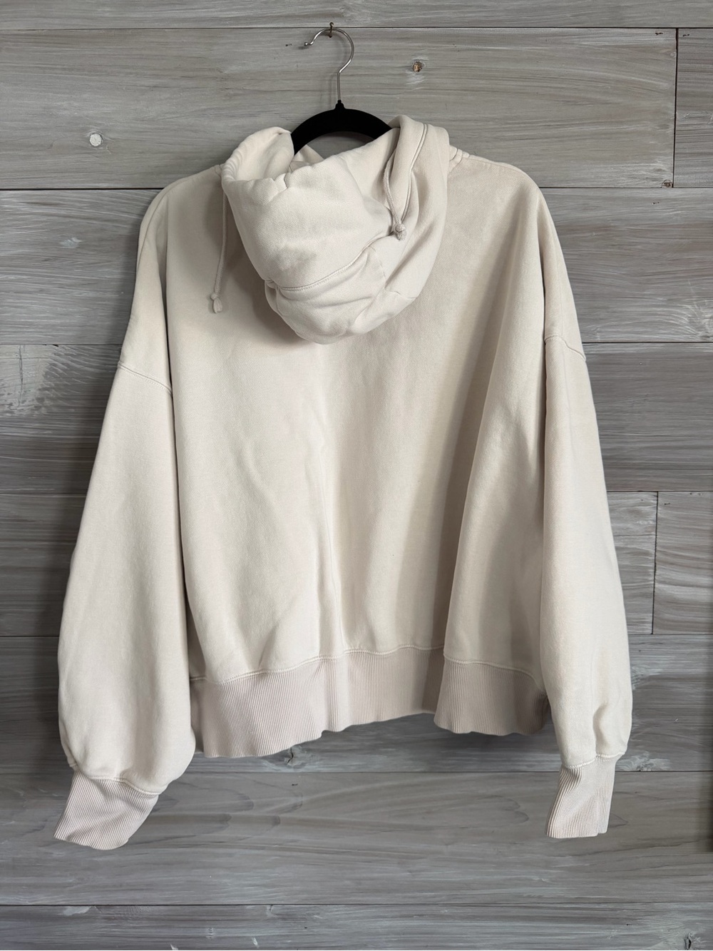 Nike women’s cropped Cream Pullover Hoodie - Minimal Swoosh - Picture 3 of 6
